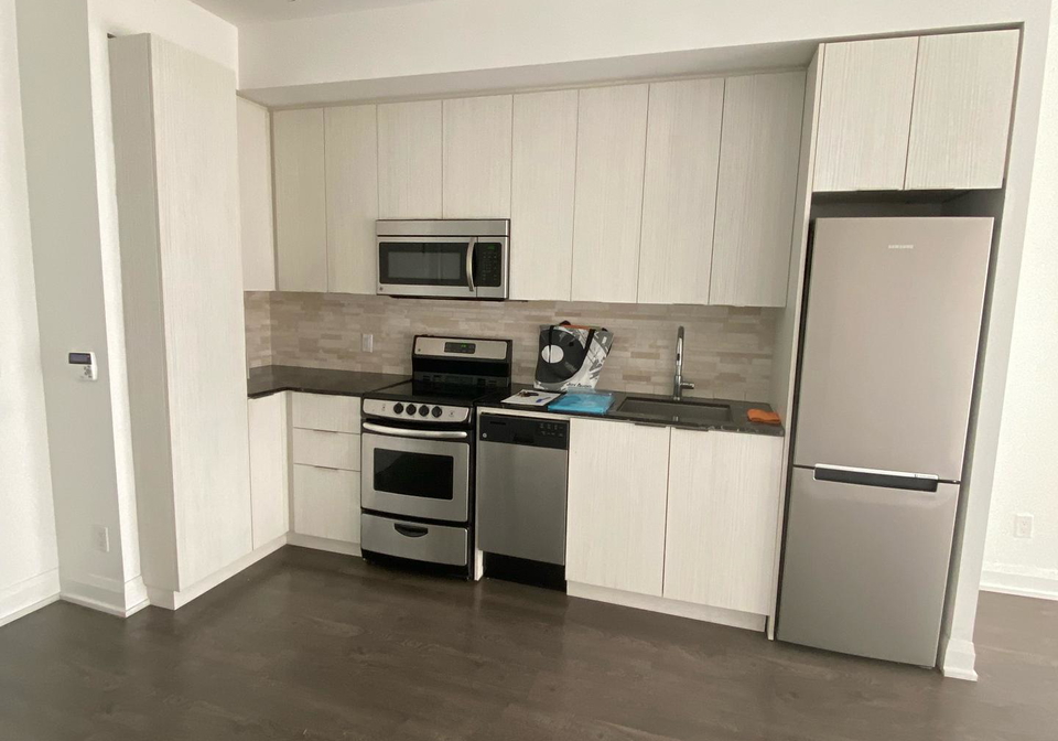 56-annie-craig-drive-etobicoke-ontario-w12365447