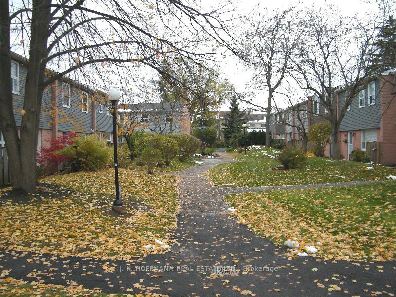 1050-shawnmarr-road-mississauga-ontario-w12365509