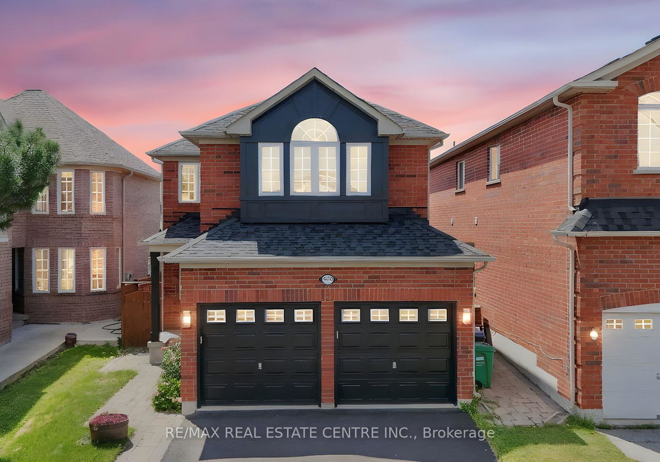 7280-cork-tree-row-mississauga-ontario-w12365859