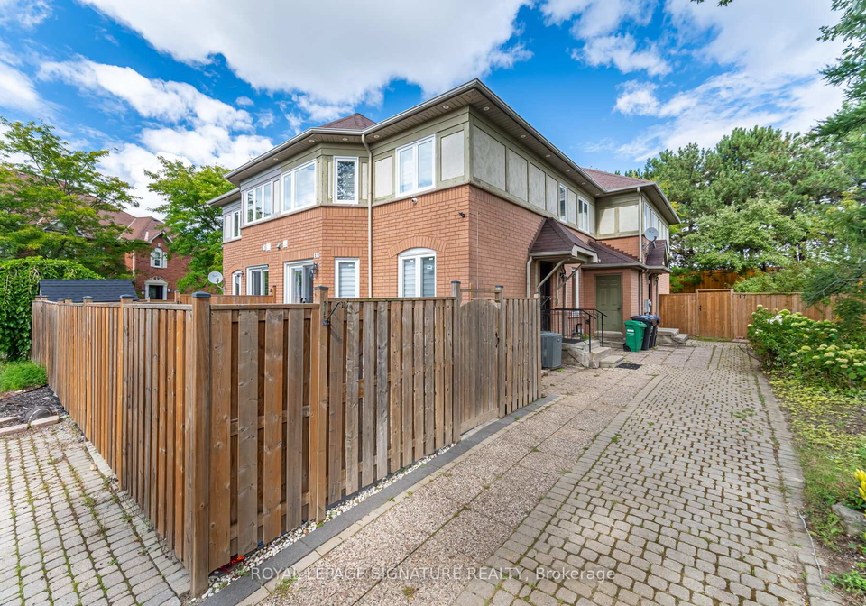 17-quail-feather-crescent-brampton-ontario-w12366025