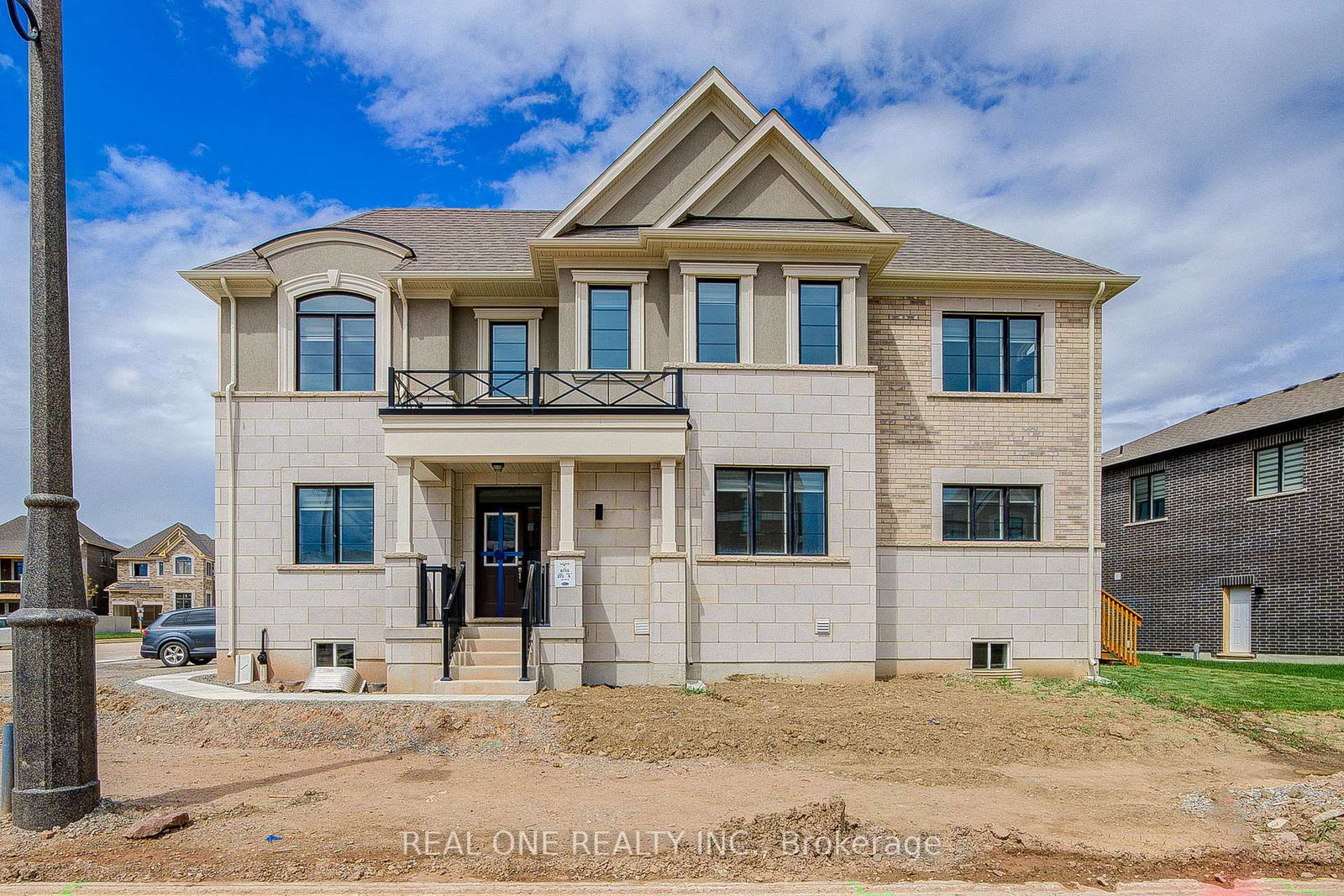 1201-onyx-trail-oakville-ontario-w12366335