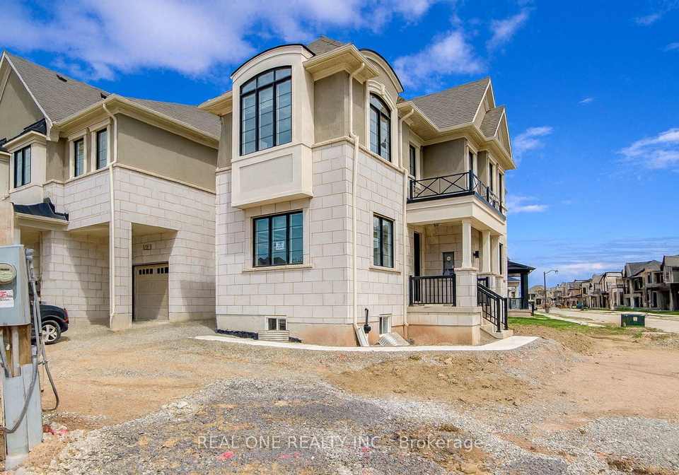 1201-onyx-trail-oakville-ontario-w12366335