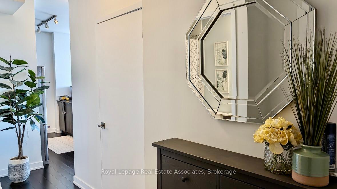 4011-brickstone-mews-mississauga-ontario-w12366513