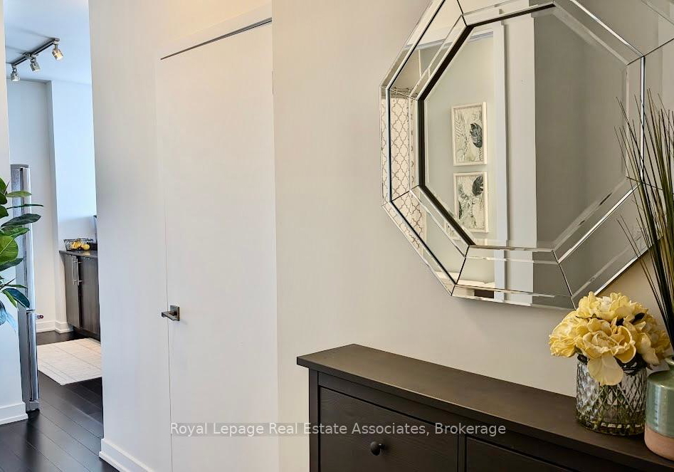 4011-brickstone-mews-mississauga-ontario-w12366513