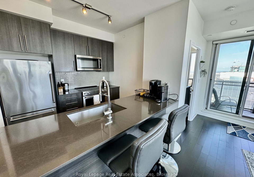 4011-brickstone-mews-mississauga-ontario-w12366513