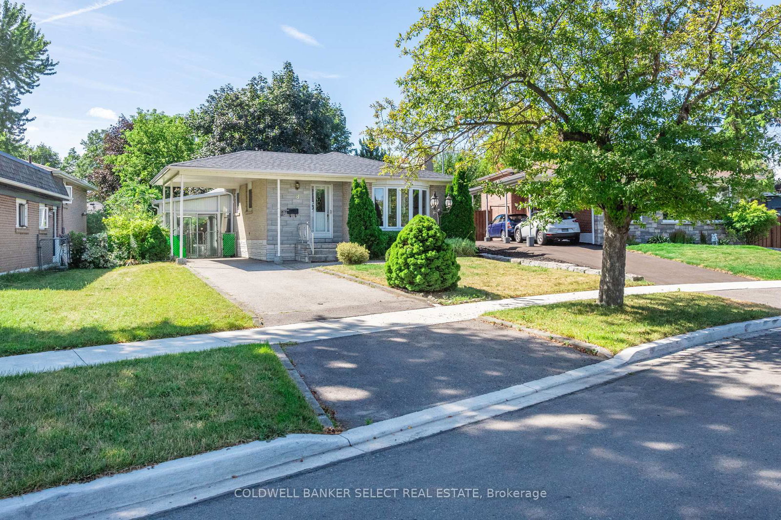 8-millview-court-etobicoke-ontario-w12366560