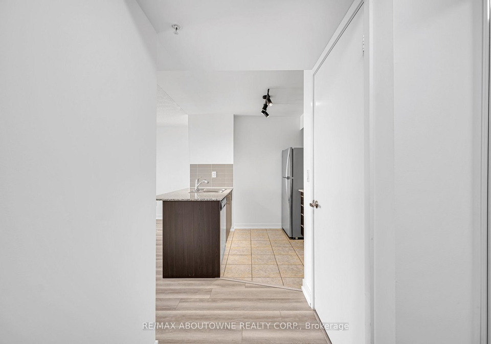 1410-dupont-street-toronto-ontario-w12366582