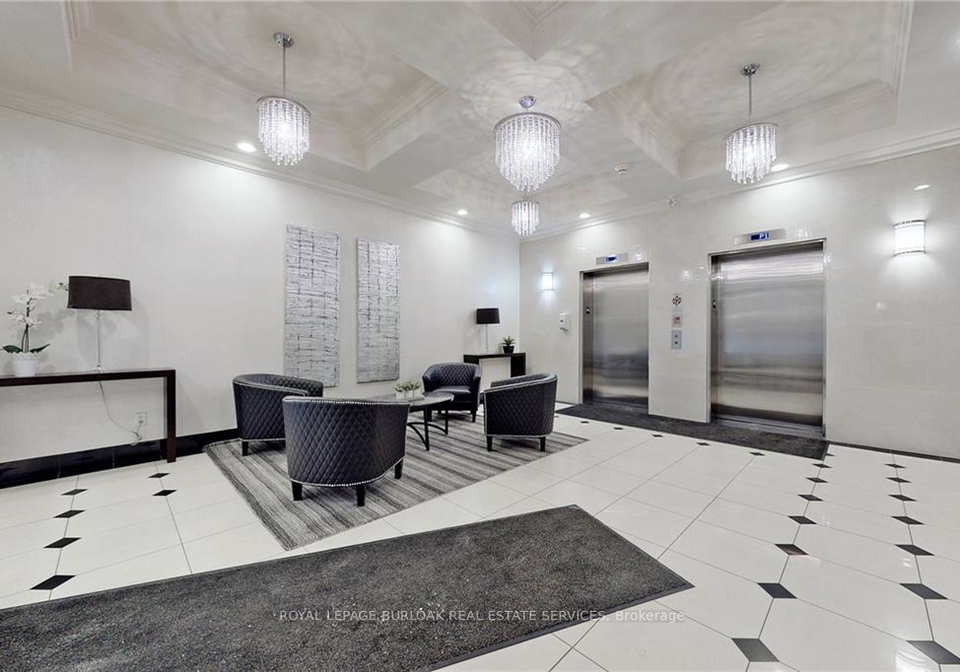 5327-upper-middle-road-burlington-ontario-w12366755