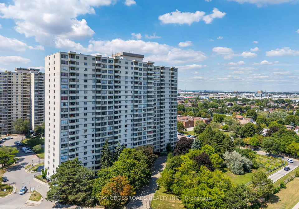320-dixon-road-etobicoke-ontario-w12367003