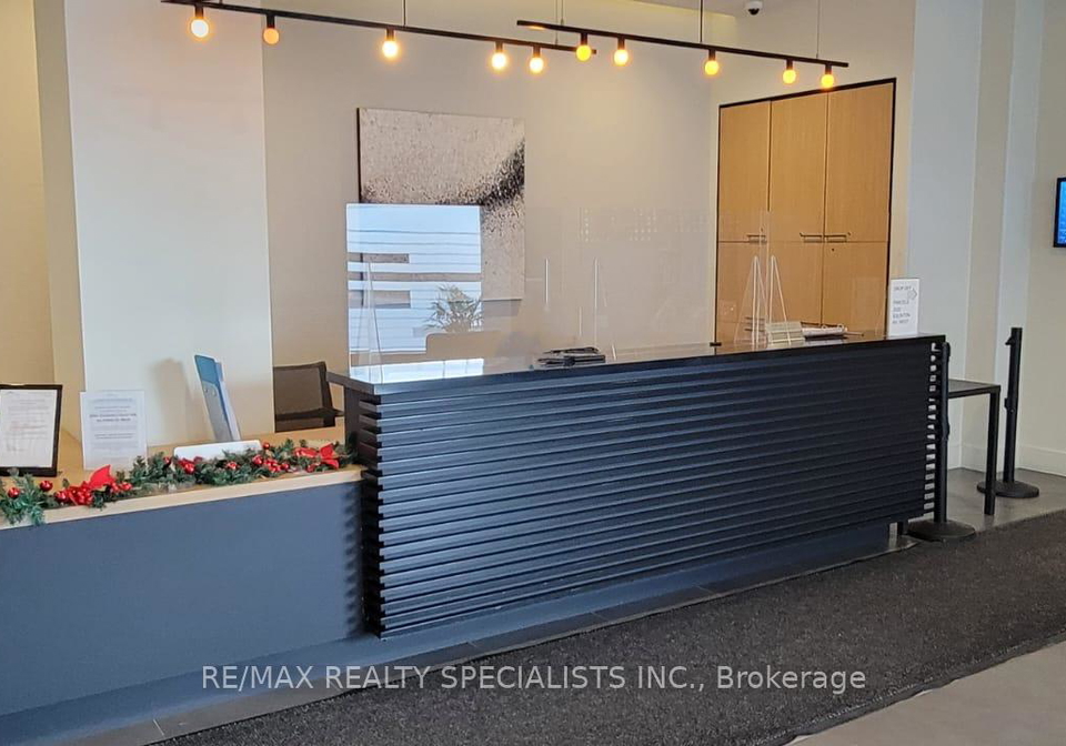 2520-eglinton-avenue-w-mississauga-ontario-w12367055