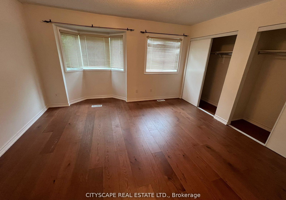 5255-guildwood-way-mississauga-ontario-w12367101