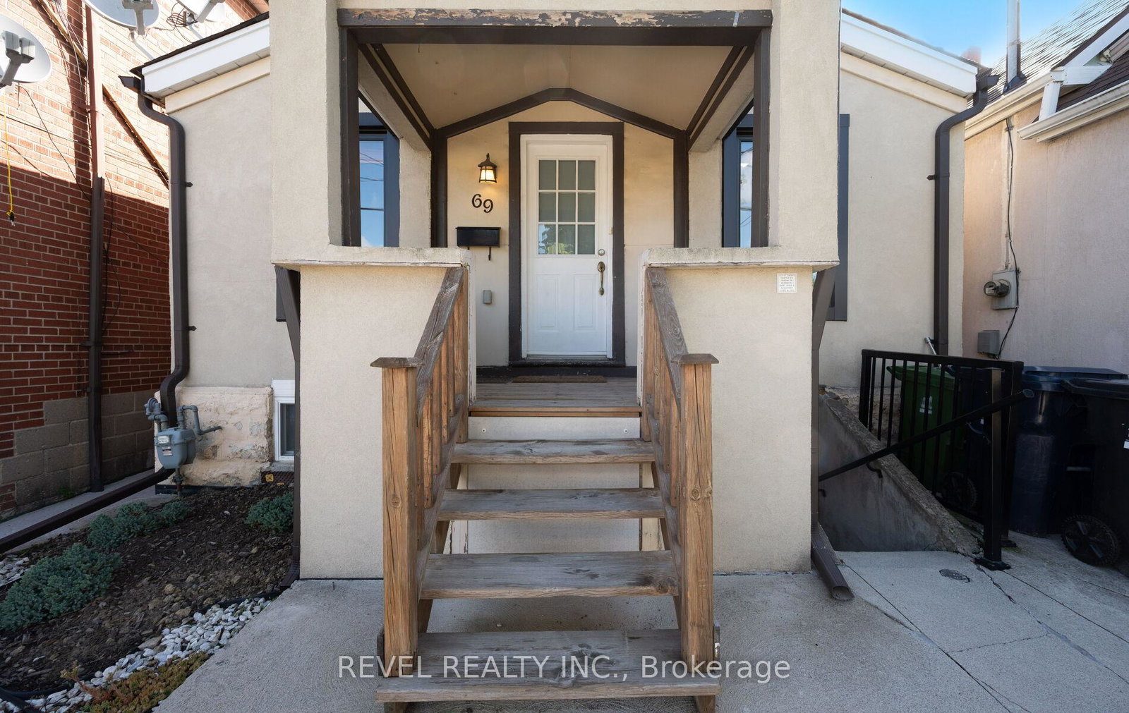 69-rockcliffe-boulevard-toronto-ontario-w12367304