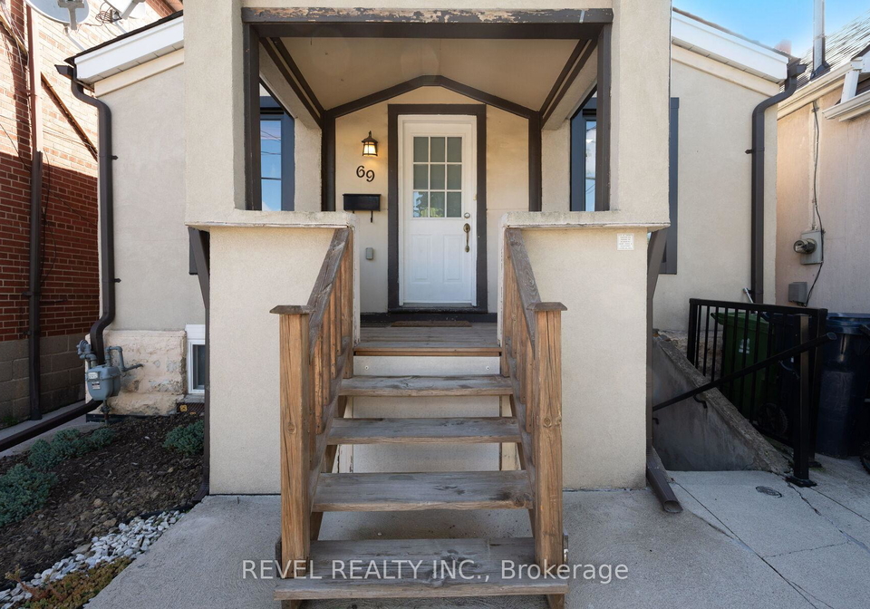 69-rockcliffe-boulevard-toronto-ontario-w12367304