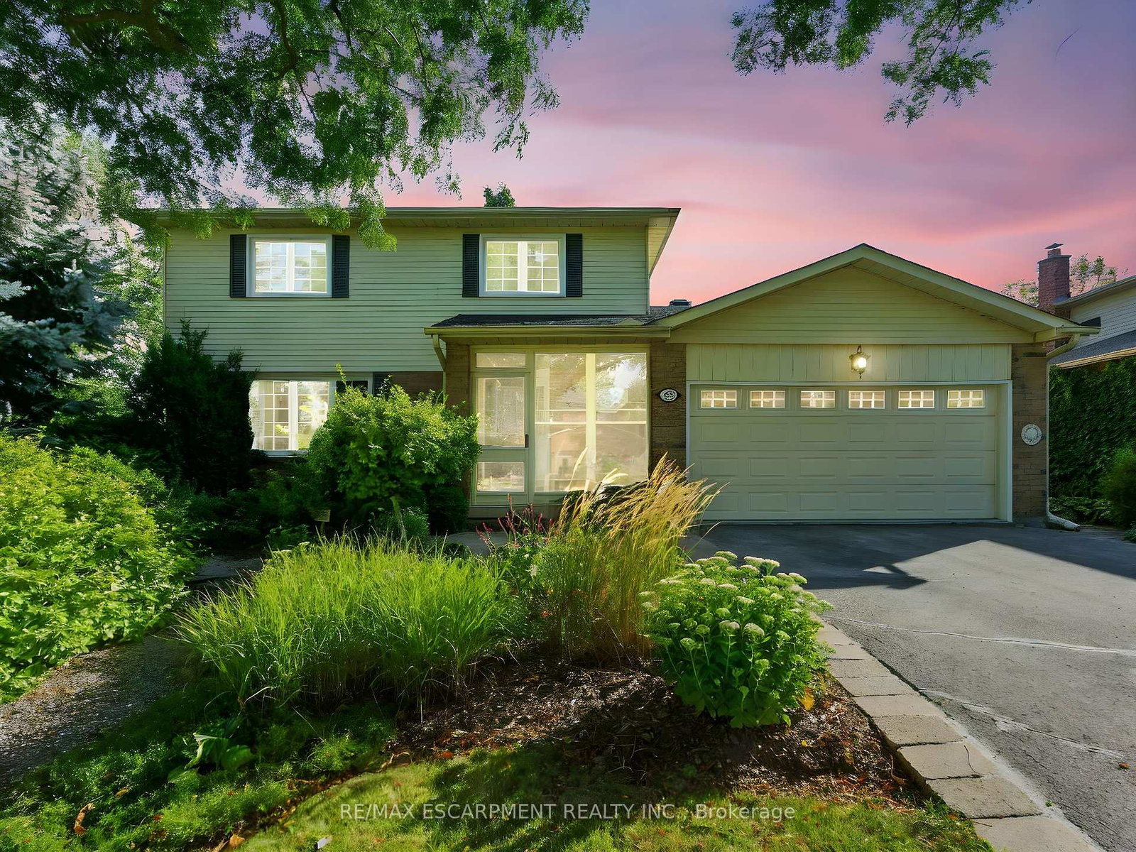 252-mississauga-street-oakville-ontario-w12367314