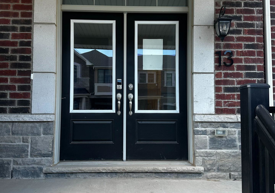 1259-lily-crescent-milton-ontario-w12367516