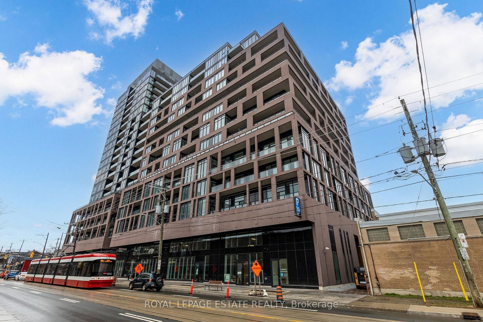 285-dufferin-street-toronto-ontario-w12367700
