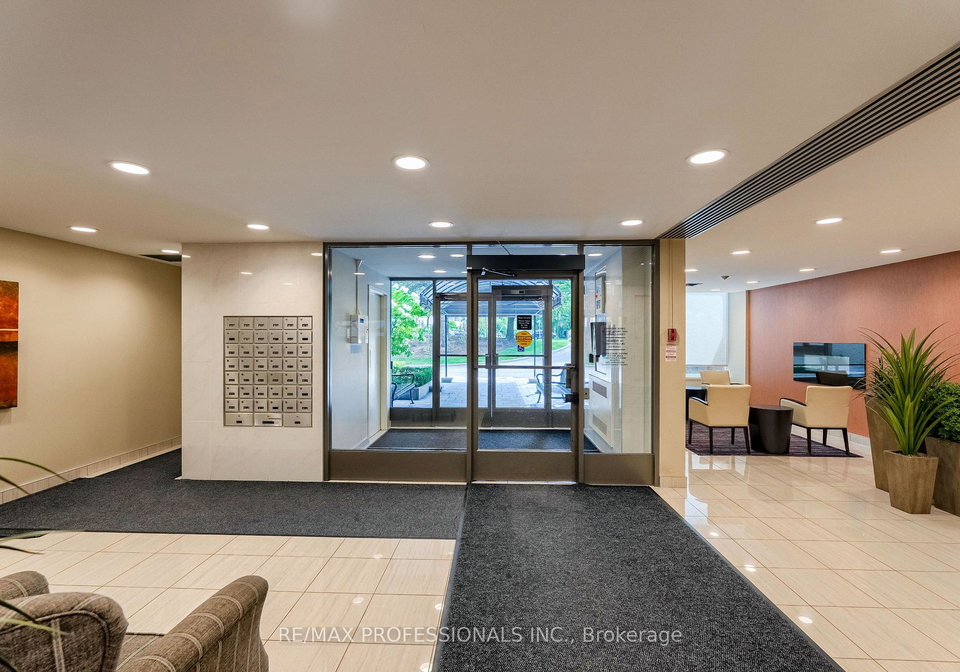 2665-windwood-drive-mississauga-ontario-w12367723