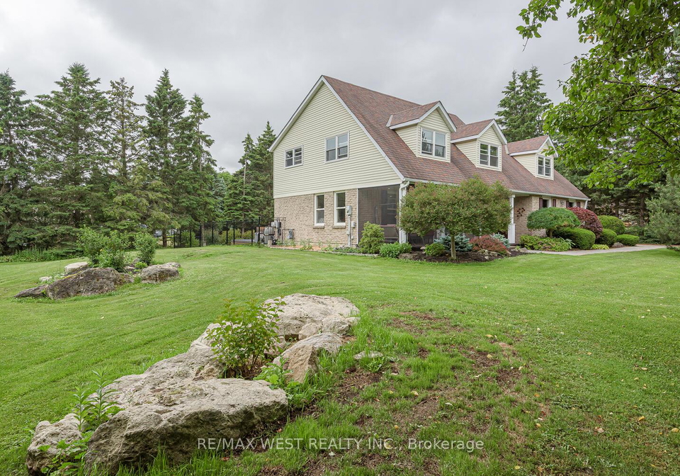 37-autumn-drive-caledon-ontario-w12367979