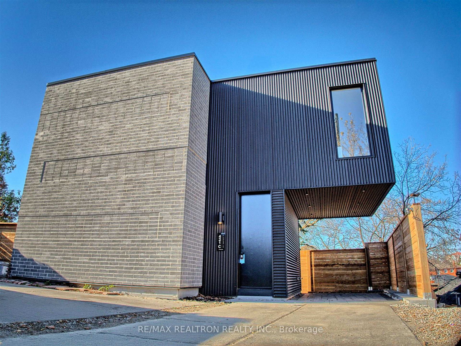 421-silverthorn-avenue-toronto-ontario-w12368110