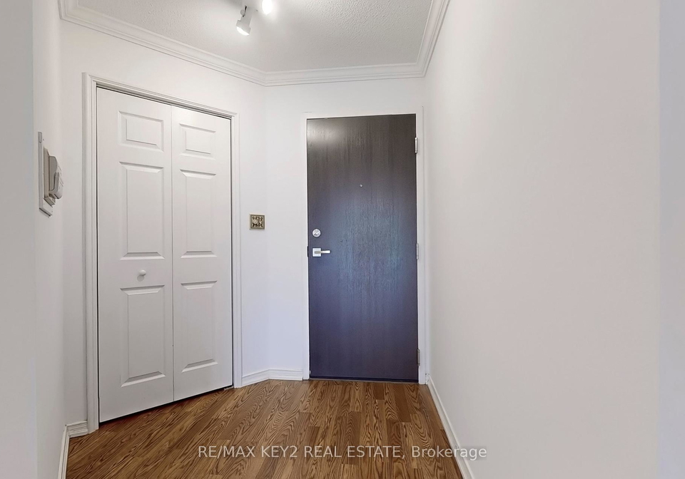 2269-lake-shore-boulevard-w-etobicoke-ontario-w12368355