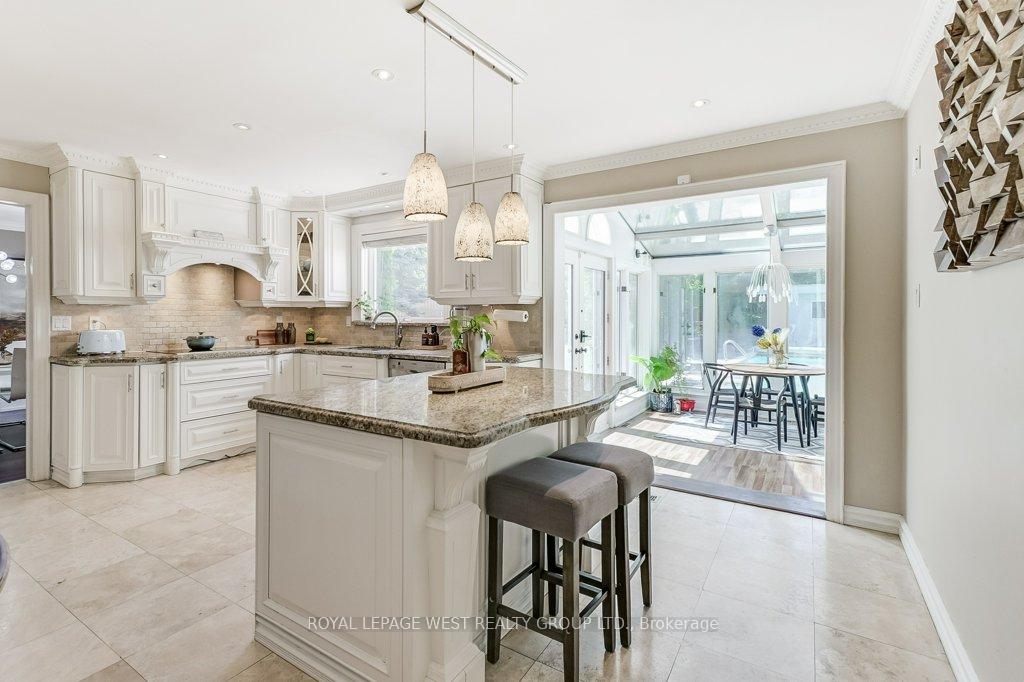 41-vancho-crescent-etobicoke-ontario-w12368590