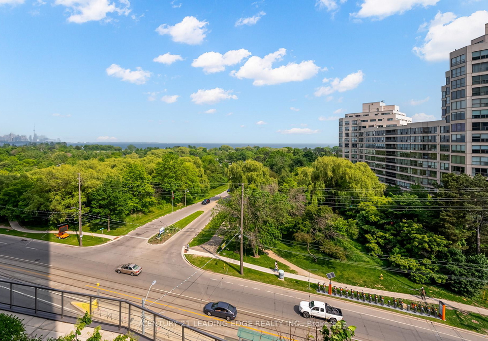 2240-lake-shore-boulevard-w-etobicoke-ontario-w12368618
