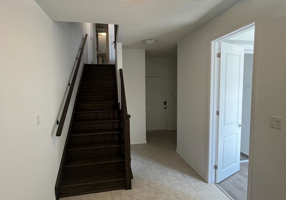 1259-lily-crescent-milton-ontario-w12368660