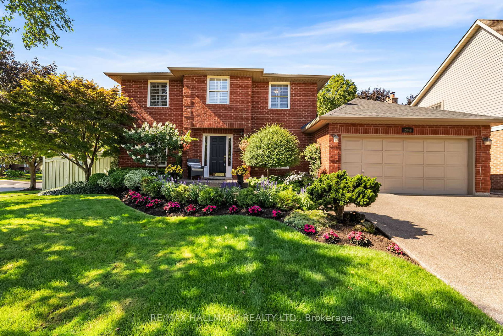 2049-windy-oaks-drive-burlington-ontario-w12369077