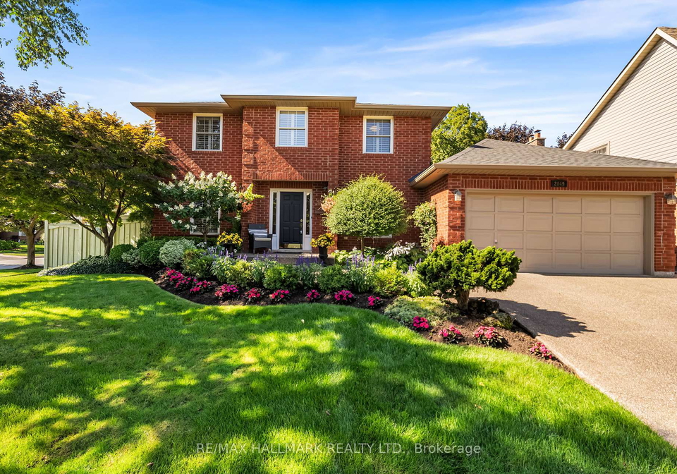 2049-windy-oaks-drive-burlington-ontario-w12369077