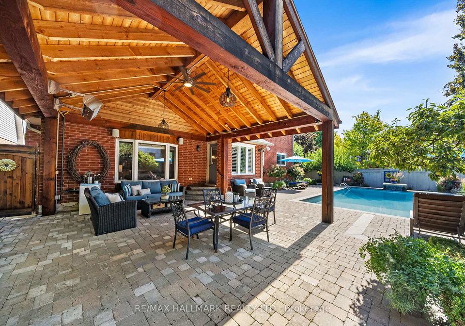 2049-windy-oaks-drive-burlington-ontario-w12369077