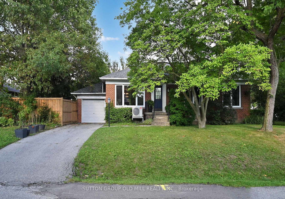 1-ravenscrest-drive-etobicoke-ontario-w12369231