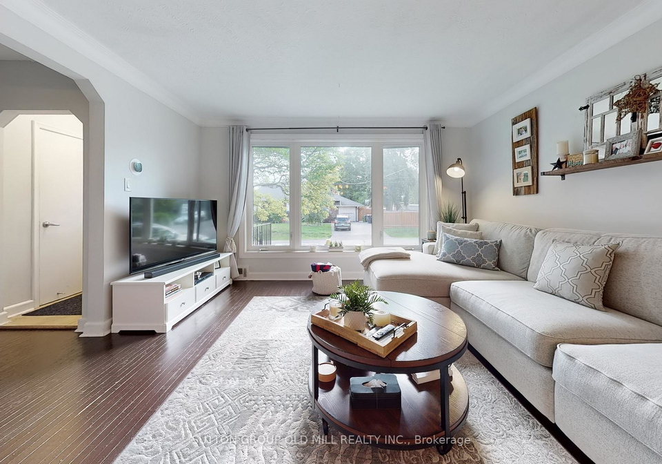 1-ravenscrest-drive-etobicoke-ontario-w12369231