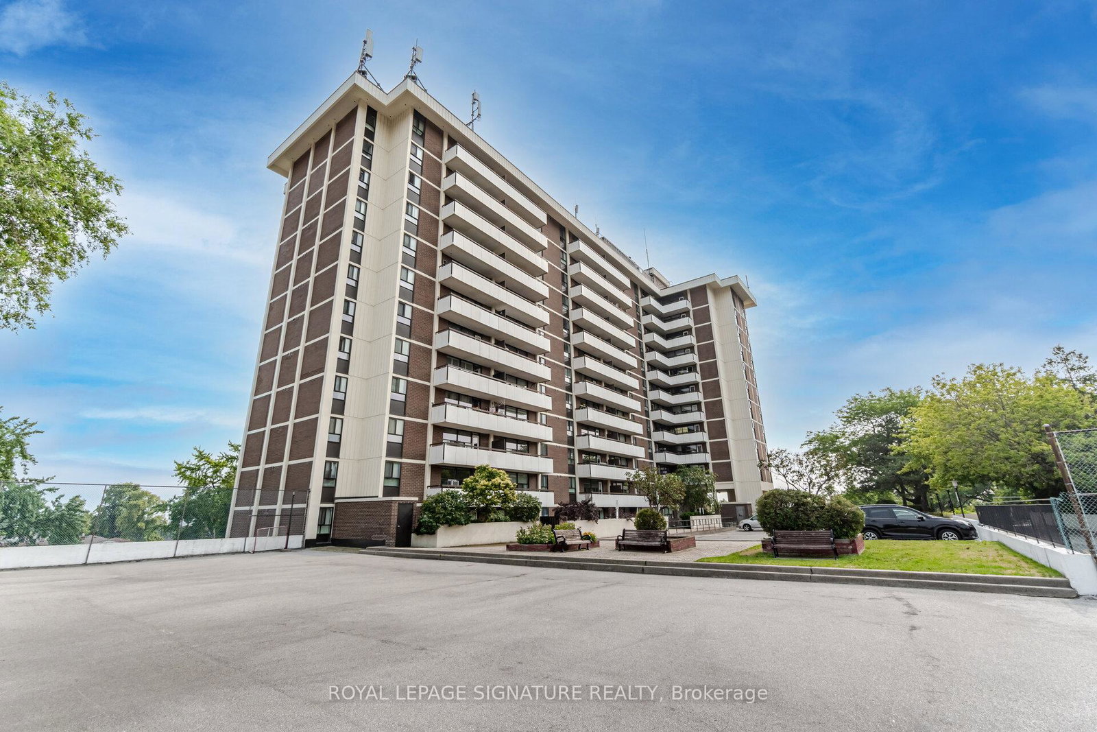 541-blackthorn-avenue-toronto-ontario-w12369238