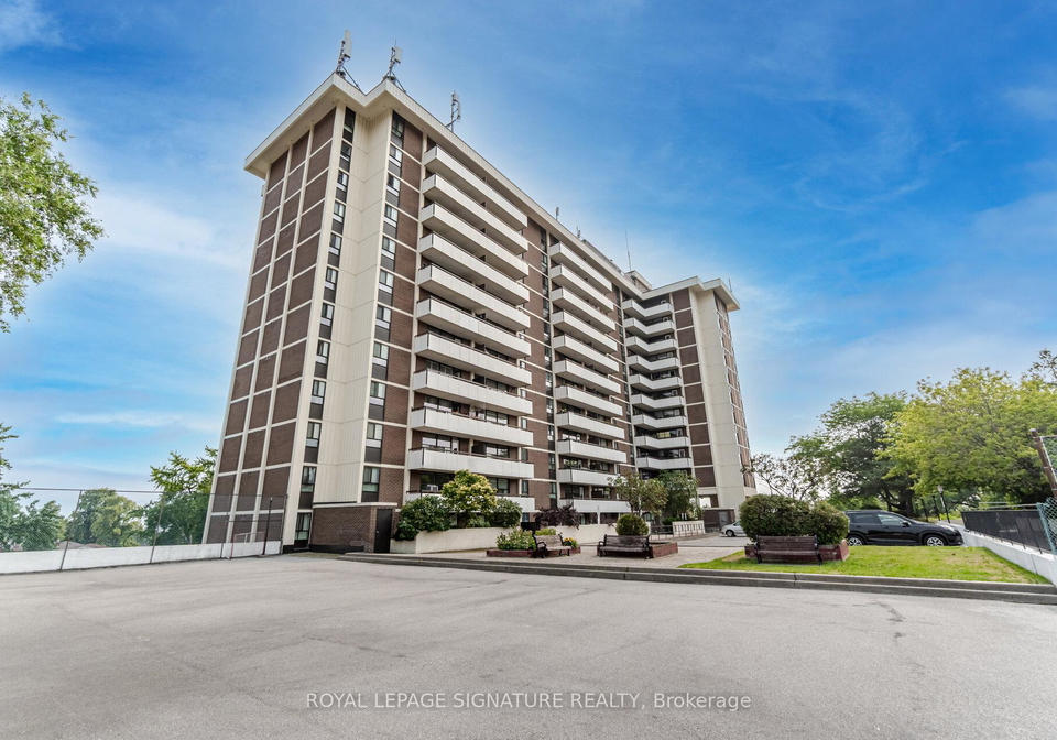 541-blackthorn-avenue-toronto-ontario-w12369238