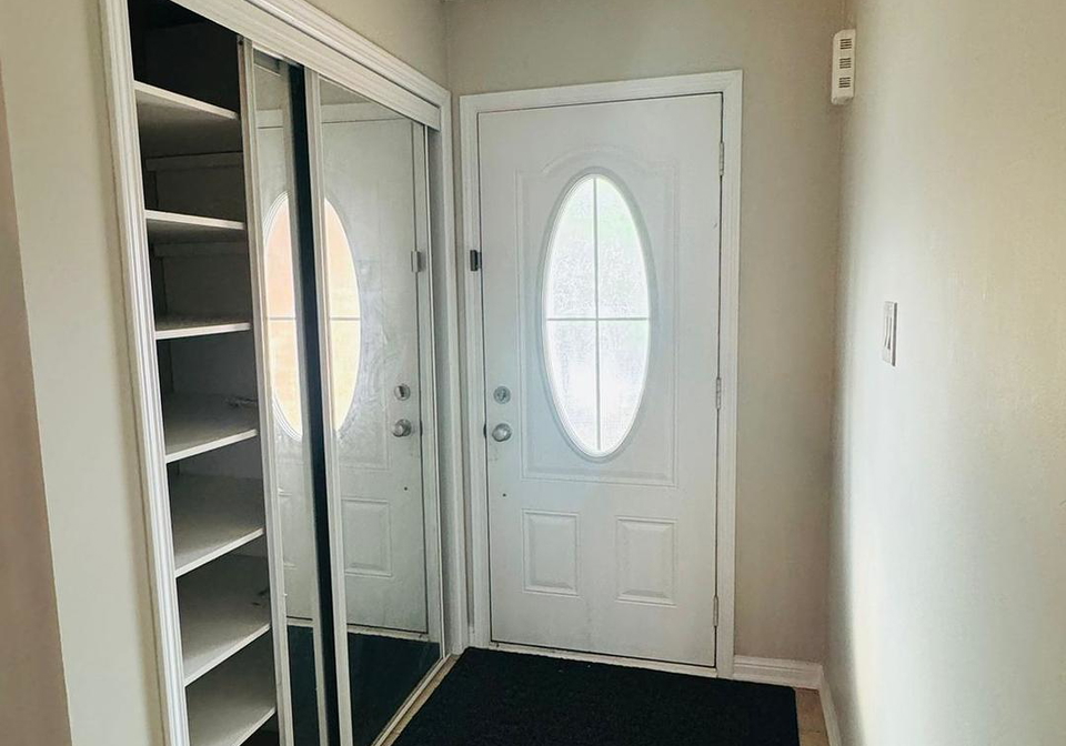 142-vanhorne-close-brampton-ontario-w12369306