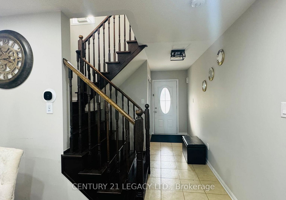 142-vanhorne-close-brampton-ontario-w12369306