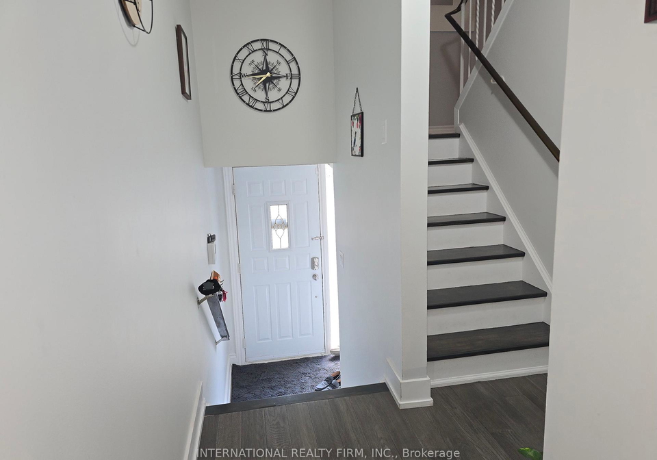 600-e-silver-creek-boulevard-mississauga-ontario-w12369387