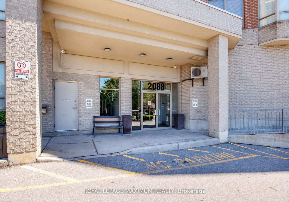 2088-lawrence-avenue-w-north-york-ontario-w12369462