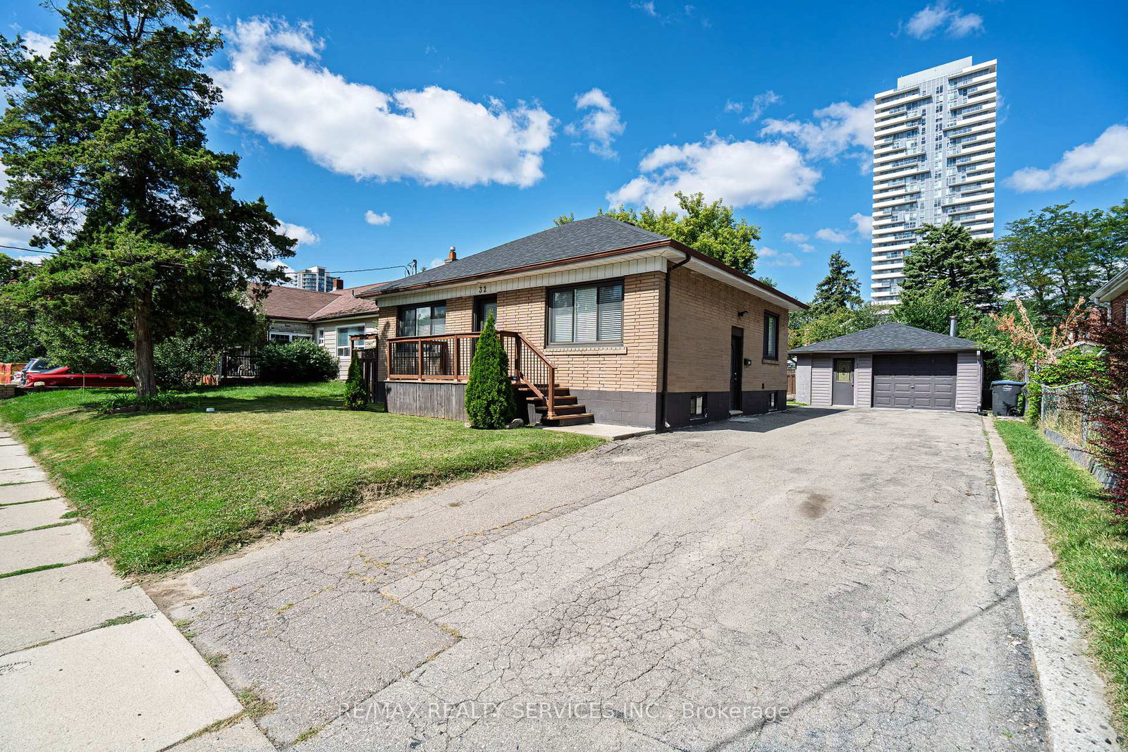 32-eastern-avenue-brampton-ontario-w12369682