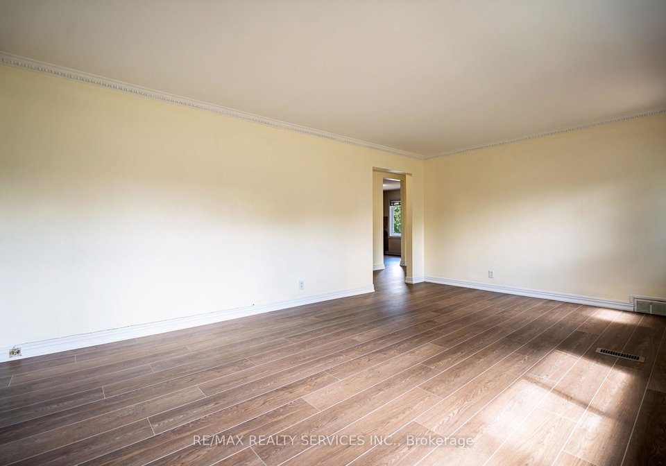 32-eastern-avenue-brampton-ontario-w12369682