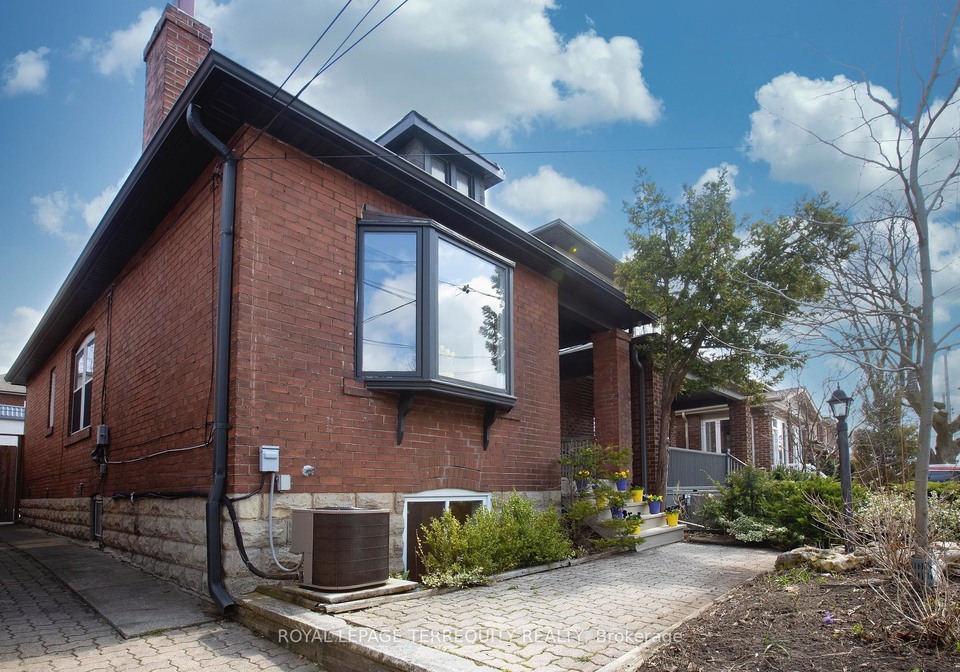 83-durie-street-toronto-ontario-w12369705
