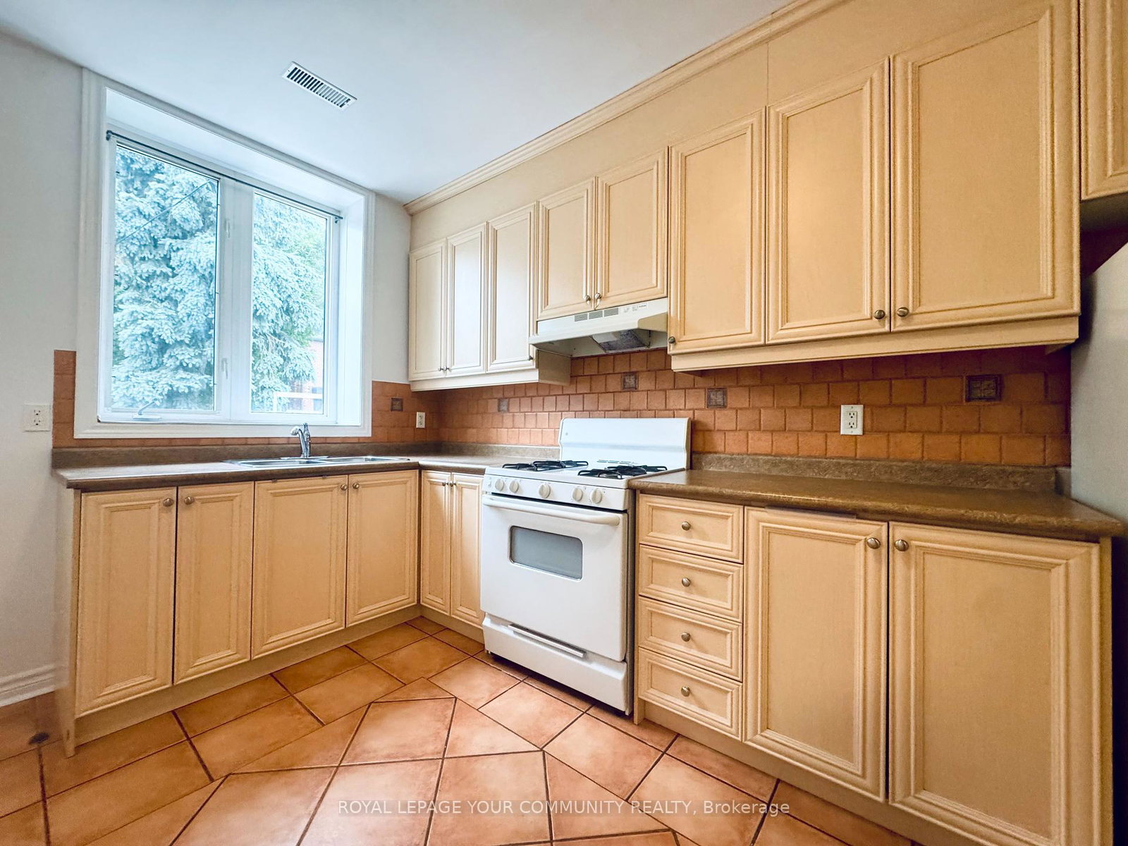 2417-dundas-street-w-toronto-ontario-w12370022
