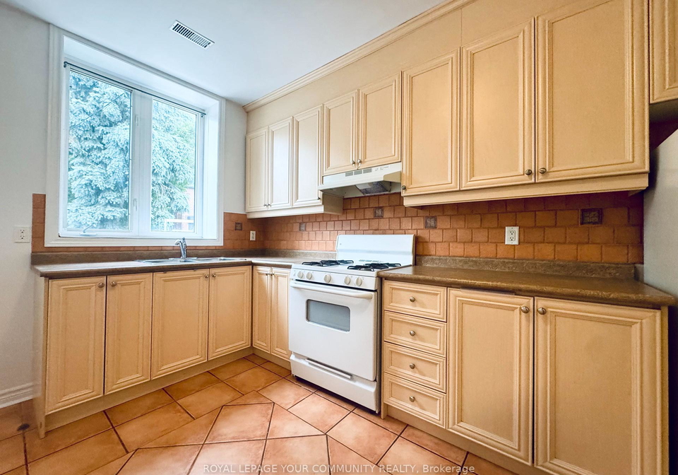 2417-dundas-street-w-toronto-ontario-w12370022