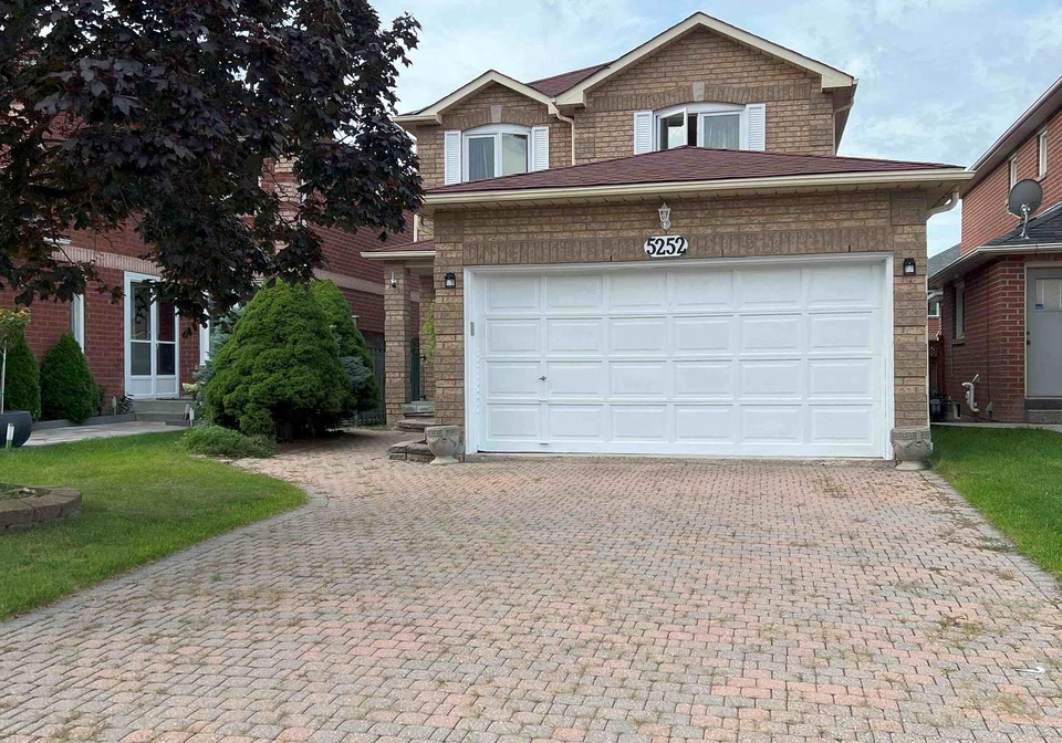 5252-willowside-court-mississauga-ontario-w12370141