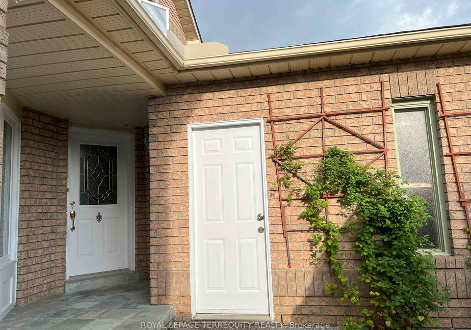 5252-willowside-court-mississauga-ontario-w12370141