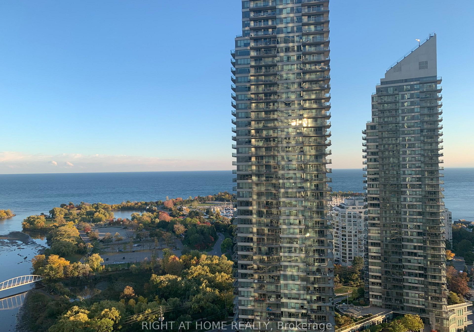 2220-lake-shore-boulevard-w-etobicoke-ontario-w12370329