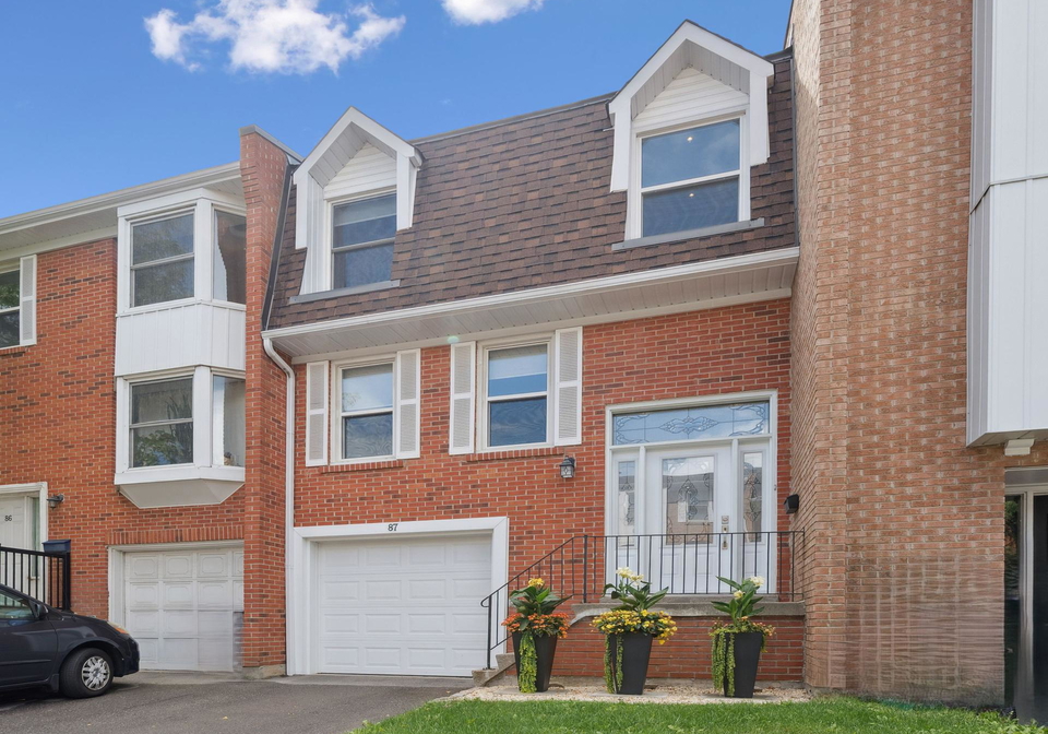 333-meadows-boulevard-mississauga-ontario-w12370398