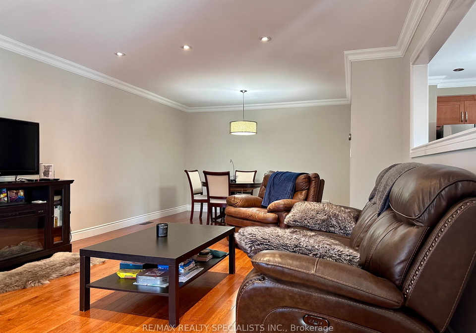 431-ginger-downs-mississauga-ontario-w12370746