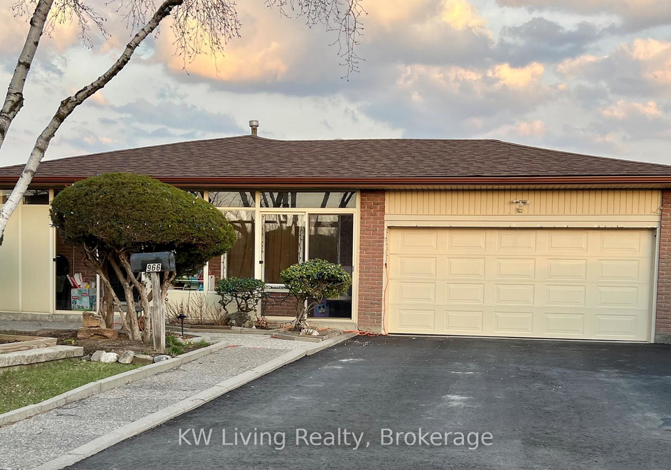 966-forestwood-drive-mississauga-ontario-w12370770