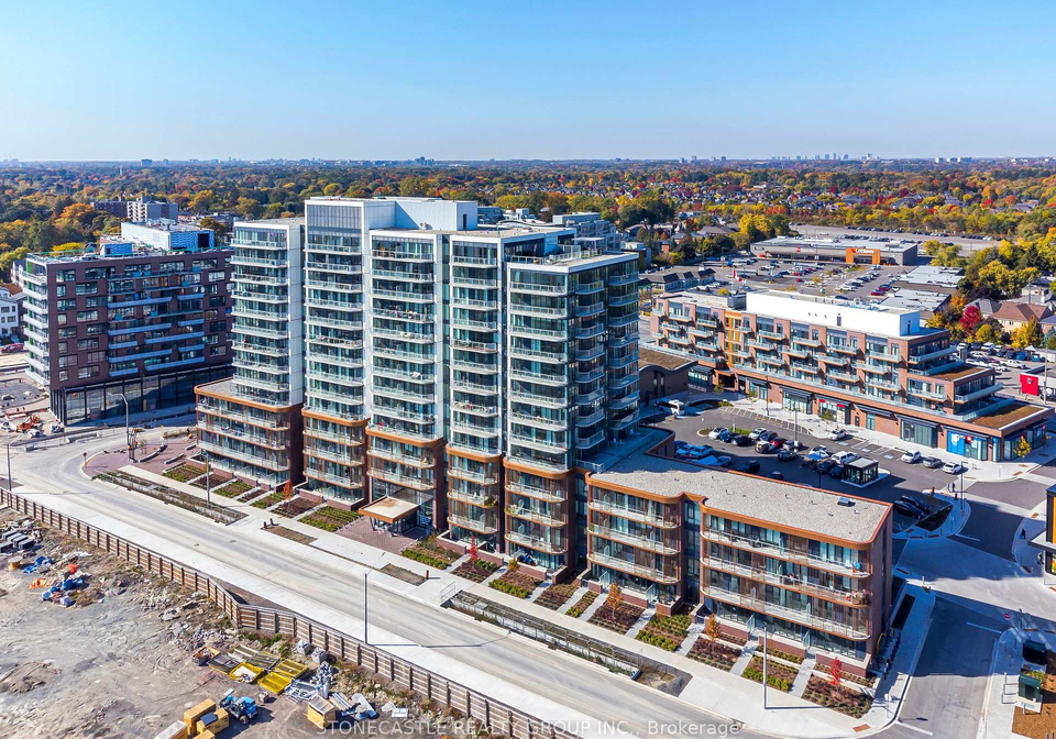 220-missinnihe-way-mississauga-ontario-w12370827